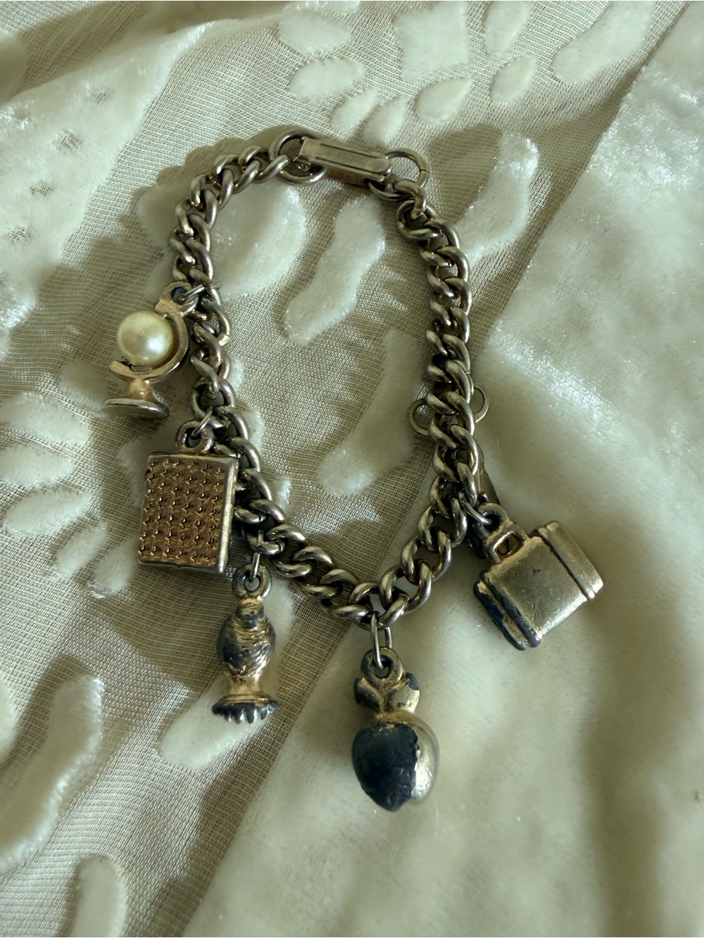 Vintage Silver-Tone Charm Bracelet with Black and Pearl Accents 7” Estate Pc
